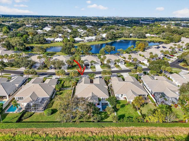 4238 Royal Oak Drive, Palm Beach Gardens, FL 33410