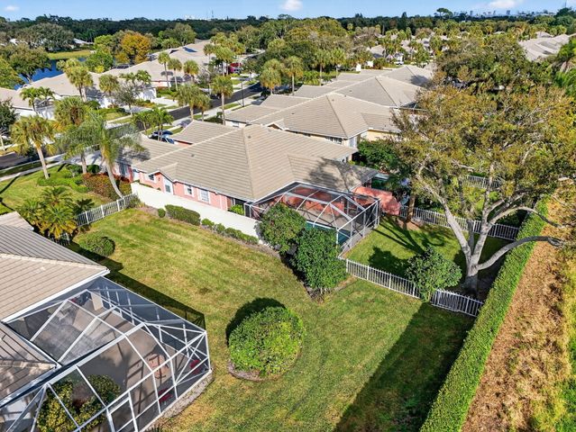 4238 Royal Oak Drive, Palm Beach Gardens, FL 33410