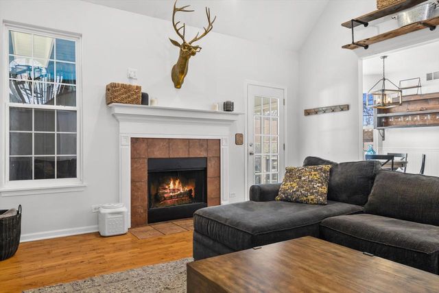 802 Manor DRIVE, Silver Lake, WI 53170