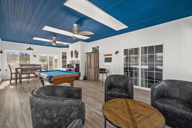 802 Manor DRIVE, Silver Lake, WI 53170