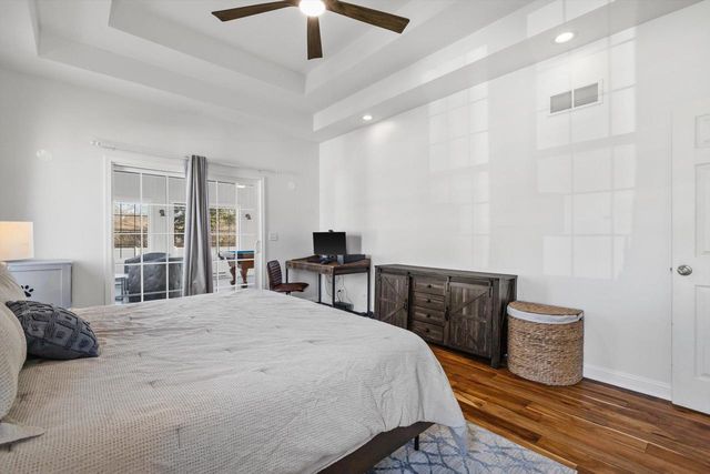 802 Manor DRIVE, Silver Lake, WI 53170