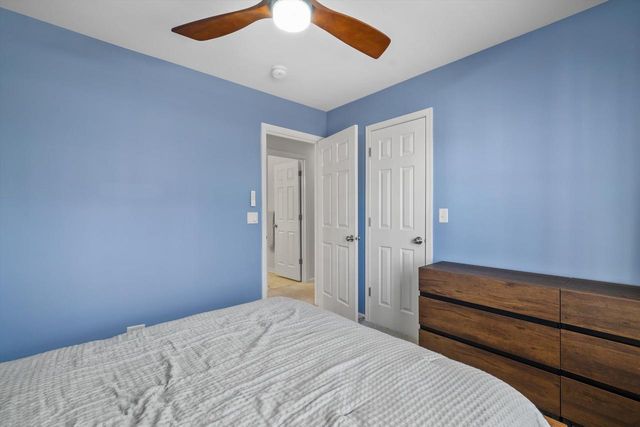 802 Manor DRIVE, Silver Lake, WI 53170