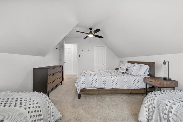 802 Manor DRIVE, Silver Lake, WI 53170