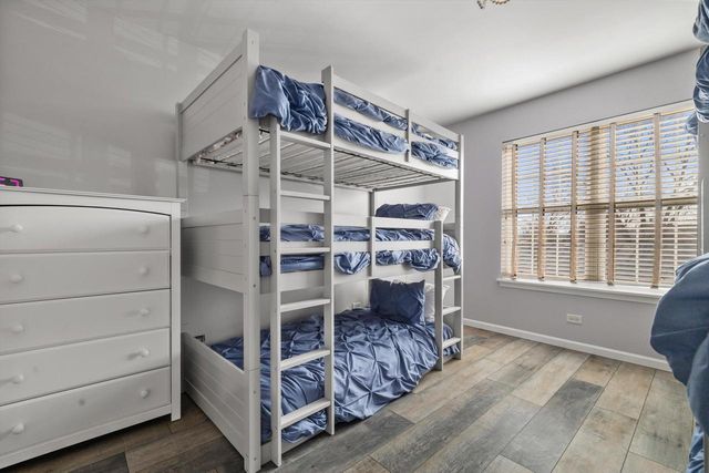 802 Manor DRIVE, Silver Lake, WI 53170