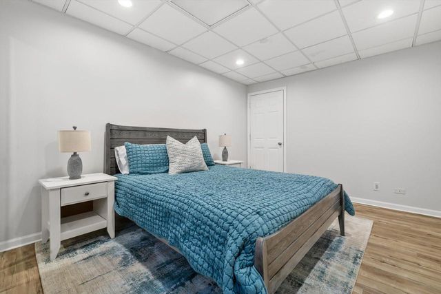 802 Manor DRIVE, Silver Lake, WI 53170