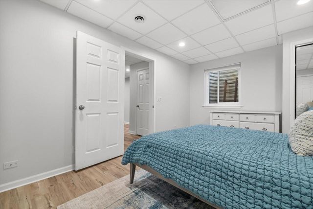 802 Manor DRIVE, Silver Lake, WI 53170