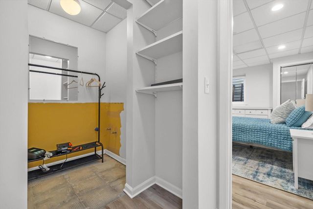 802 Manor DRIVE, Silver Lake, WI 53170