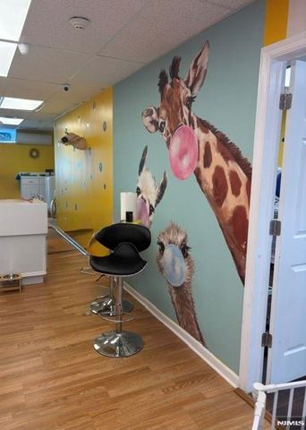 310 Fort Lee Road, Leonia, NJ 07605