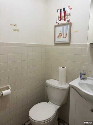 310 Fort Lee Road, Leonia, NJ 07605