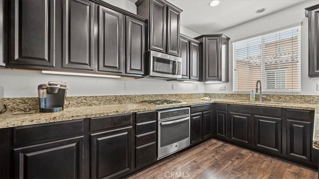 Image 16 of property listing at 8056 Cresta Bella Road, Rancho Cucamonga, CA 91730