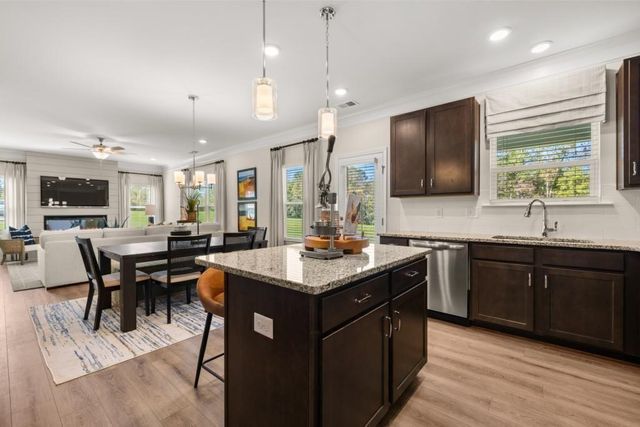 202 Sycamore Drive, Calhoun, GA 30701