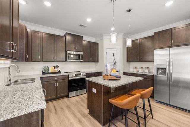 202 Sycamore Drive, Calhoun, GA 30701