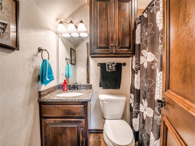5627 Cimarron Manor, Guthrie, OK 73044