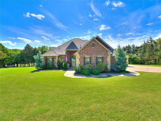 5627 Cimarron Manor, Guthrie, OK 73044