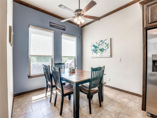 5627 Cimarron Manor, Guthrie, OK 73044