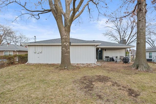 2239 Melholland Road, Lawrence, KS 66047