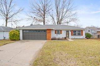 2239 Melholland Road, Lawrence, KS 66047