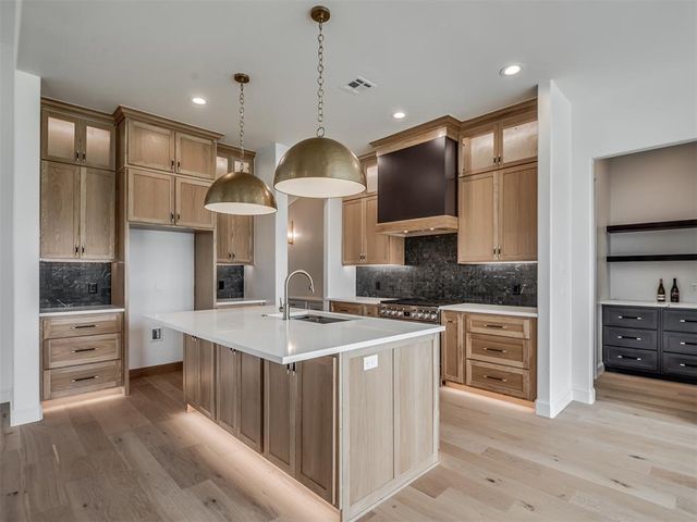 400 Old Farm Road, Edmond, OK 73034