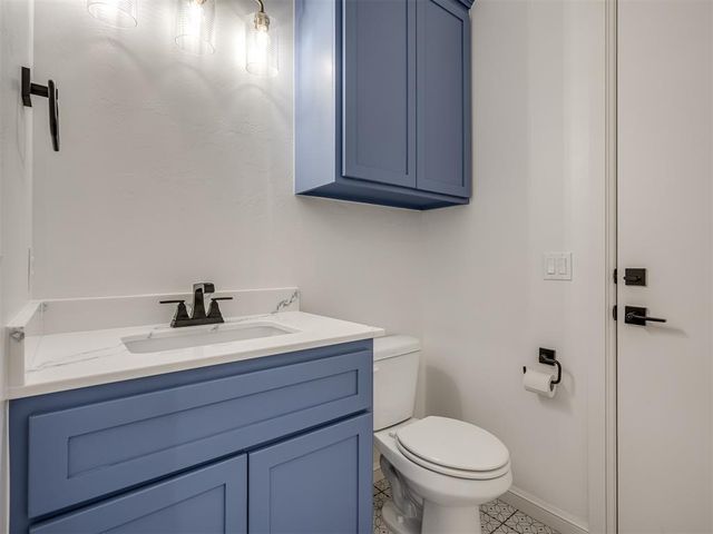 400 Old Farm Road, Edmond, OK 73034