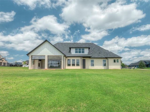 400 Old Farm Road, Edmond, OK 73034