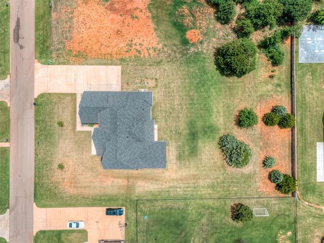 400 Old Farm Road, Edmond, OK 73034