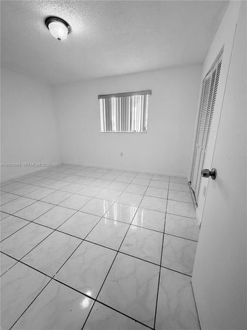 6278 W 22nd Ct 20, Hialeah, FL 33016