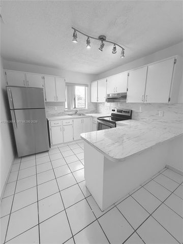 6278 W 22nd Ct 20, Hialeah, FL 33016