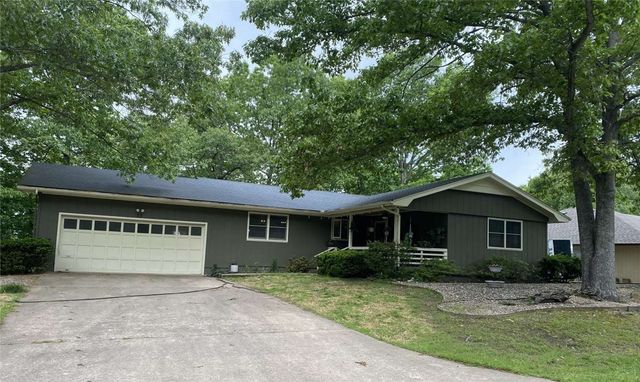 33 Churchill Drive, Bella Vista, AR 72715