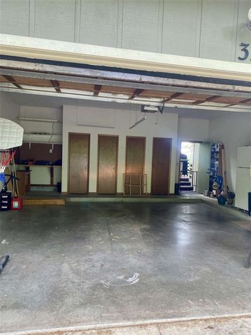 33 Churchill Drive, Bella Vista, AR 72715