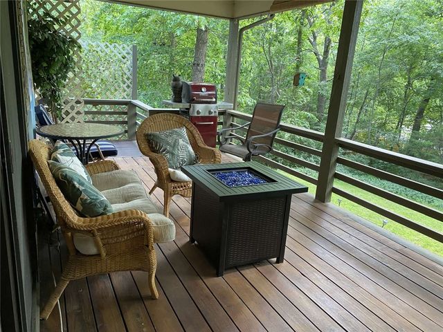33 Churchill Drive, Bella Vista, AR 72715
