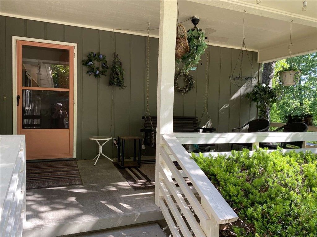 33 Churchill Drive, Bella Vista, AR 72715