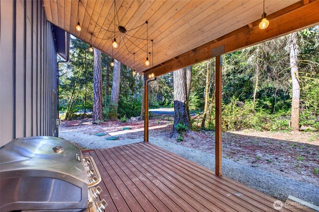 11215 Juniper Place, Anderson Island, WA 98303