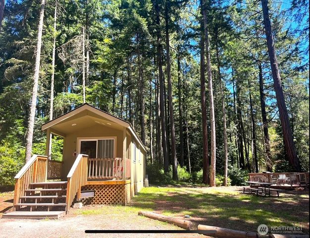 11215 Juniper Place, Anderson Island, WA 98303