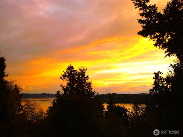 11215 Juniper Place, Anderson Island, WA 98303