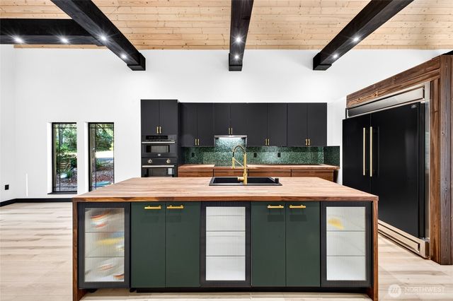11215 Juniper Place, Anderson Island, WA 98303