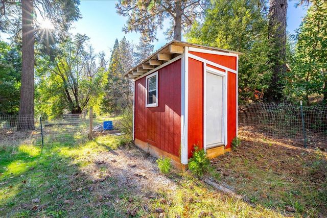 111 Alaska Peak, North San Juan, CA 95960
