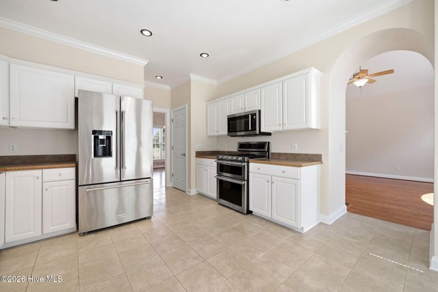 2602 Spring Creek Drive, Grimesland, NC 27837