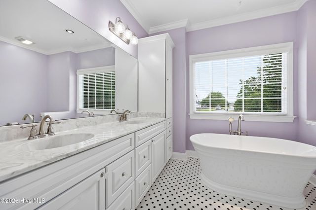 2602 Spring Creek Drive, Grimesland, NC 27837