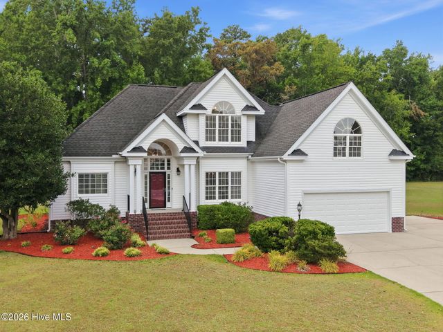 2602 Spring Creek Drive, Grimesland, NC 27837