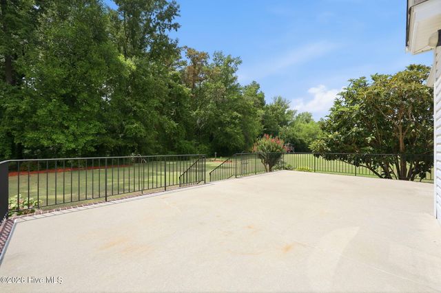 2602 Spring Creek Drive, Grimesland, NC 27837