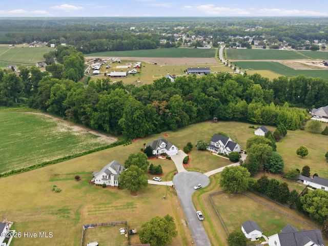 2602 Spring Creek Drive, Grimesland, NC 27837