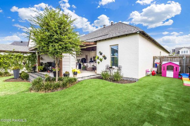 314 Big Lake Run, Youngsville, LA 70592