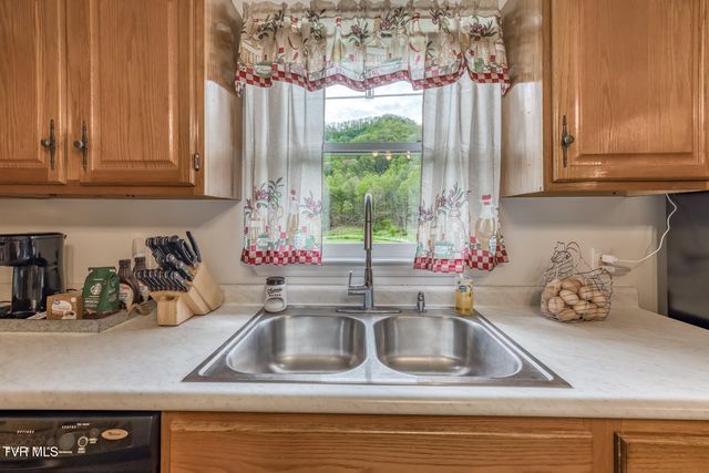 12288 Bristol Highway, Bristol, VA 24202