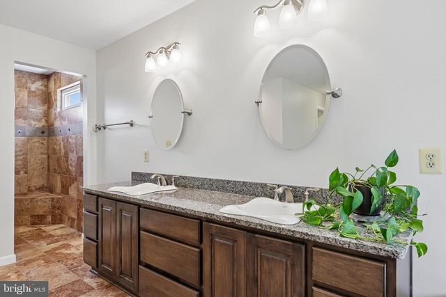 902 CLAUSER CT, New Windsor, MD 21776