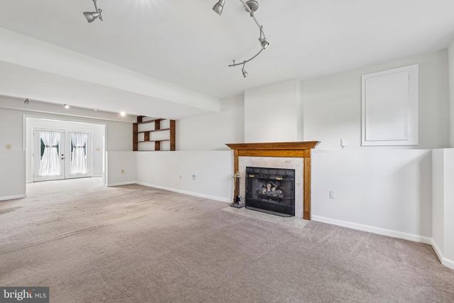 902 CLAUSER CT, New Windsor, MD 21776