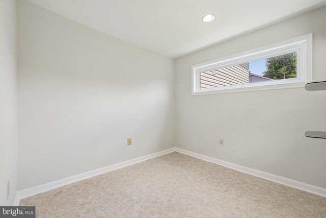 902 CLAUSER CT, New Windsor, MD 21776