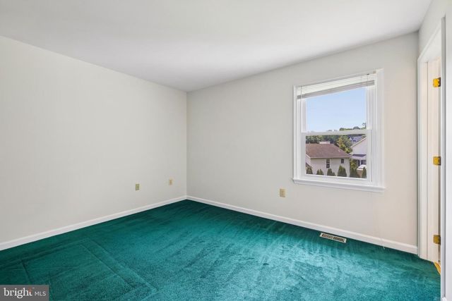 902 CLAUSER CT, New Windsor, MD 21776