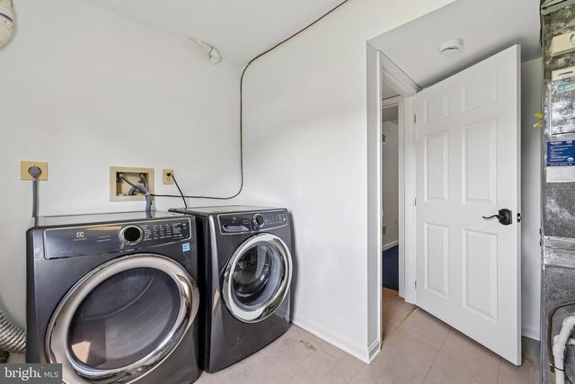 902 CLAUSER CT, New Windsor, MD 21776