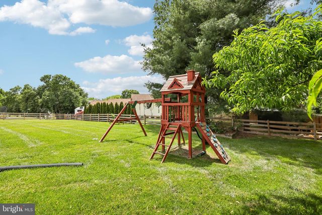 902 CLAUSER CT, New Windsor, MD 21776