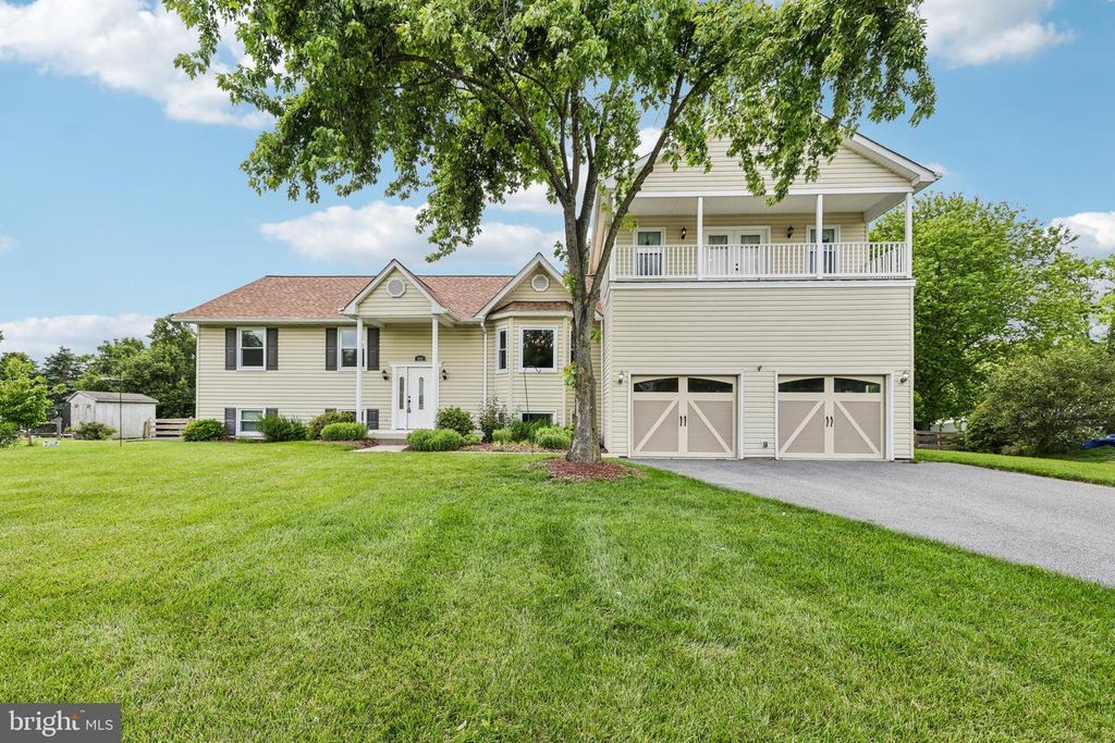 902 CLAUSER CT, New Windsor, MD 21776